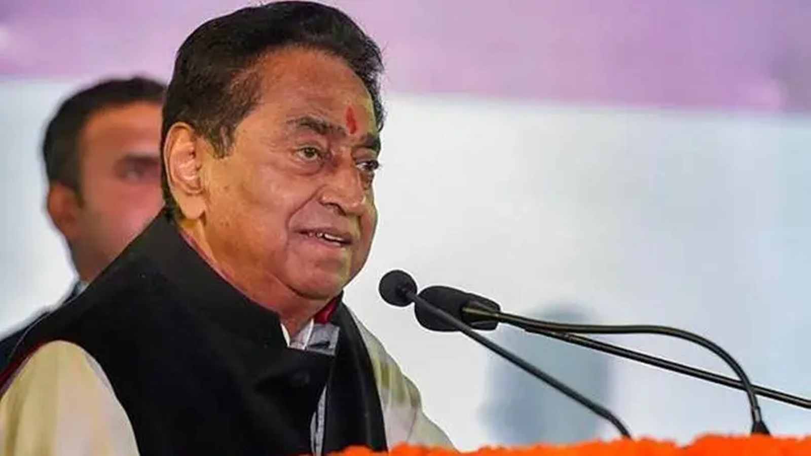 Kamal Nath's Potential BJP Switch: A Blow to Congress, a Gain for BJP