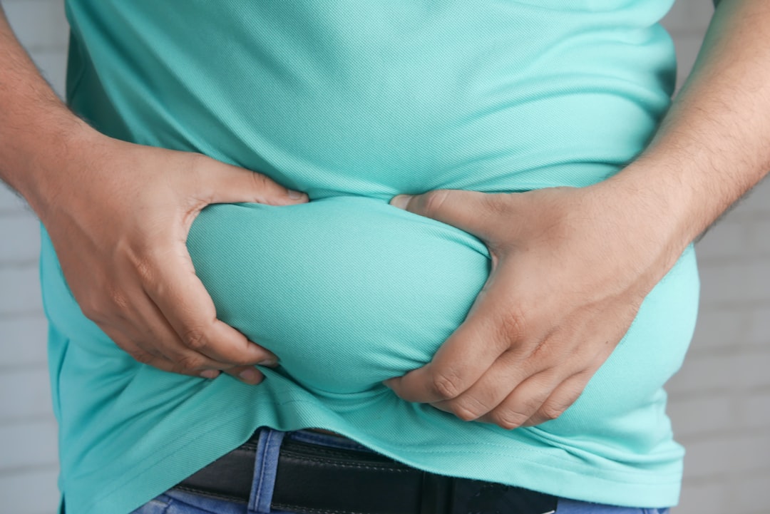 5 Lazy Girl Hacks to Burn Fat Without Exercise